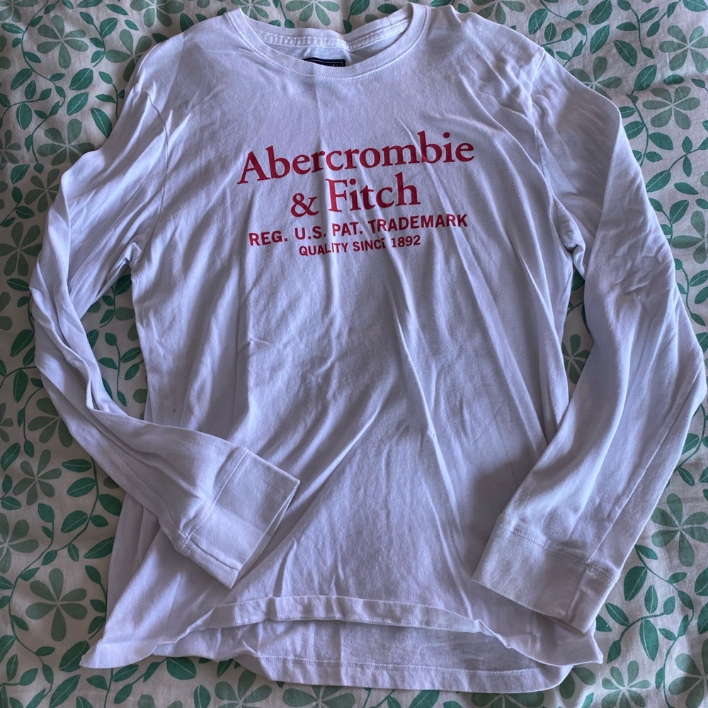 A&F Employee Long Sleeve